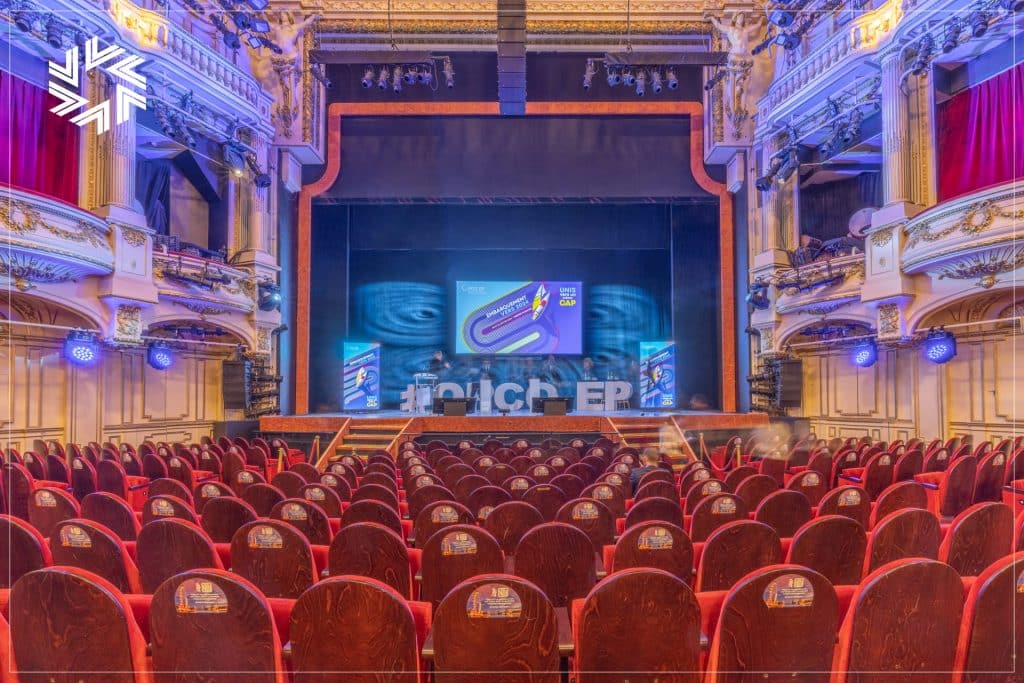 Pourquoi investir dans des conférences et congrès pour renforcer votre notoriété ?