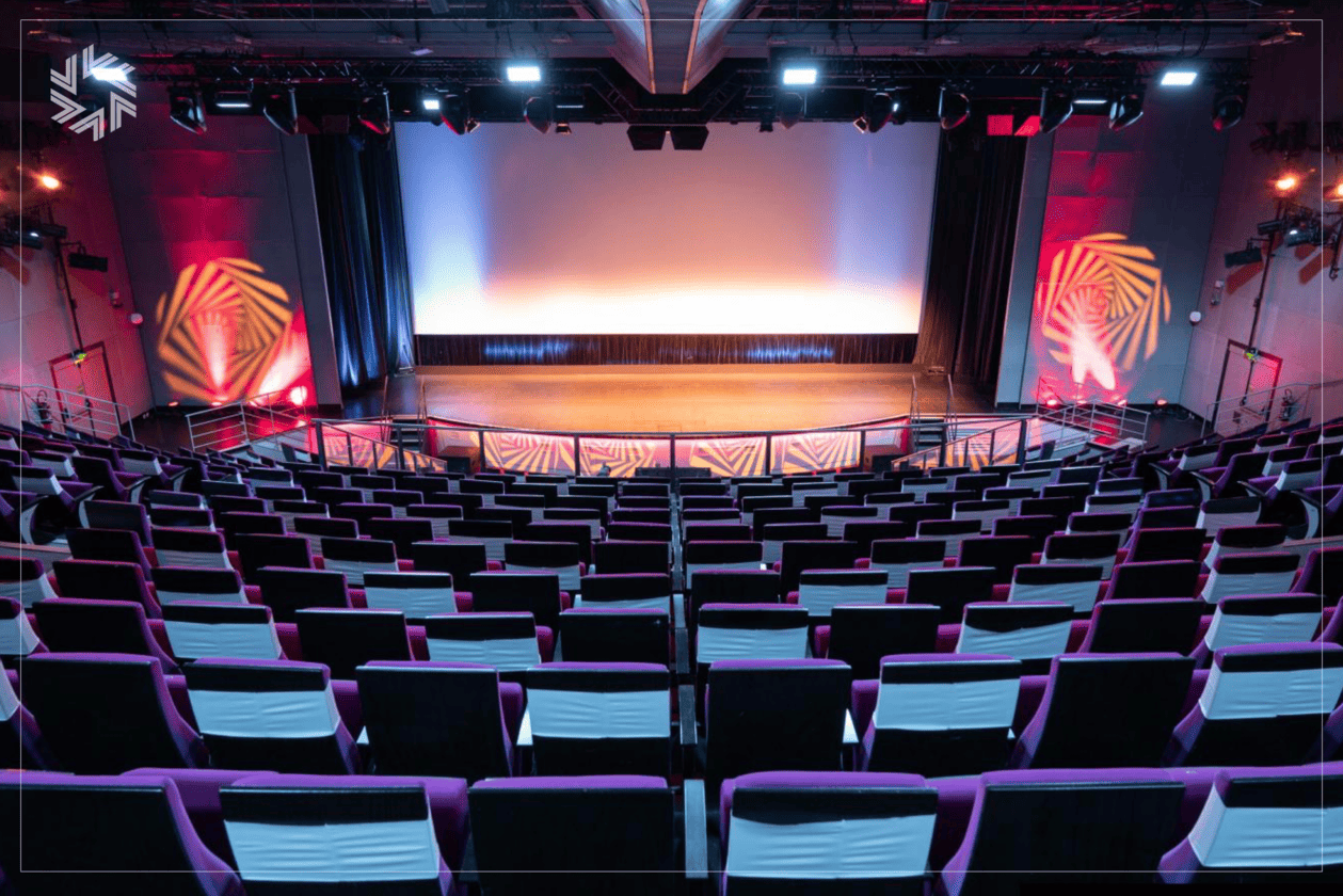Plénière haut de gamme au Pavillon Cambon, lieu historique élégant pour entreprises