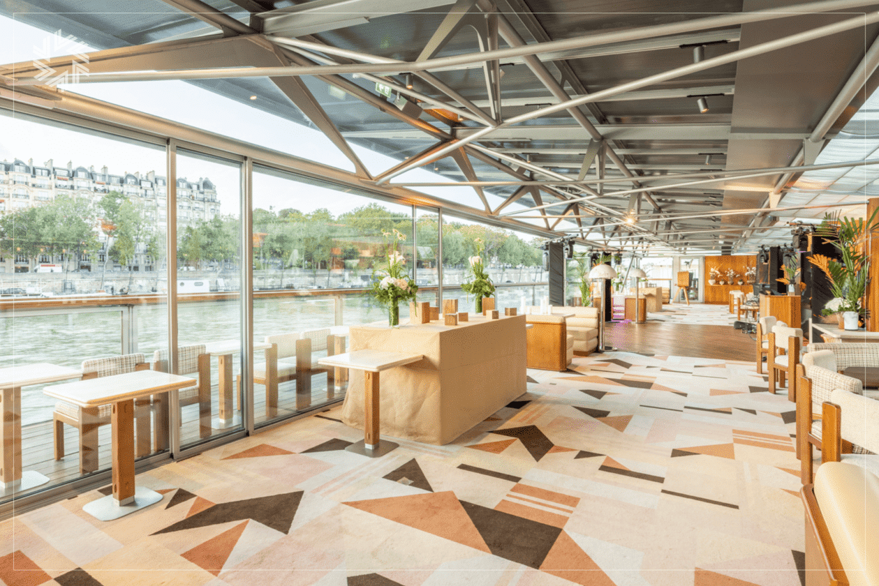 Événement professionnel original à bord d’un bateau sur la Seine