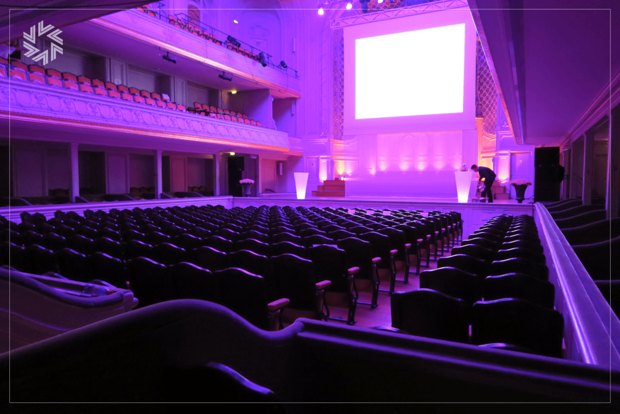 Plénière annuelle d’entreprise organisée dans la Bibliothèque au cadre prestigieux et inspirant