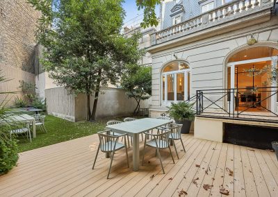 Terrasse de l'hôtel particulier où siège l'agence événementielle IDF événements